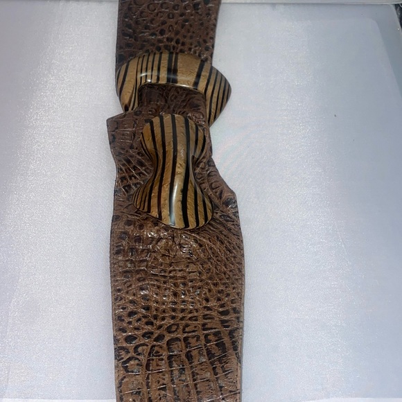 Vintage brown  Alligator and shell waist belt - Picture 3 of 7